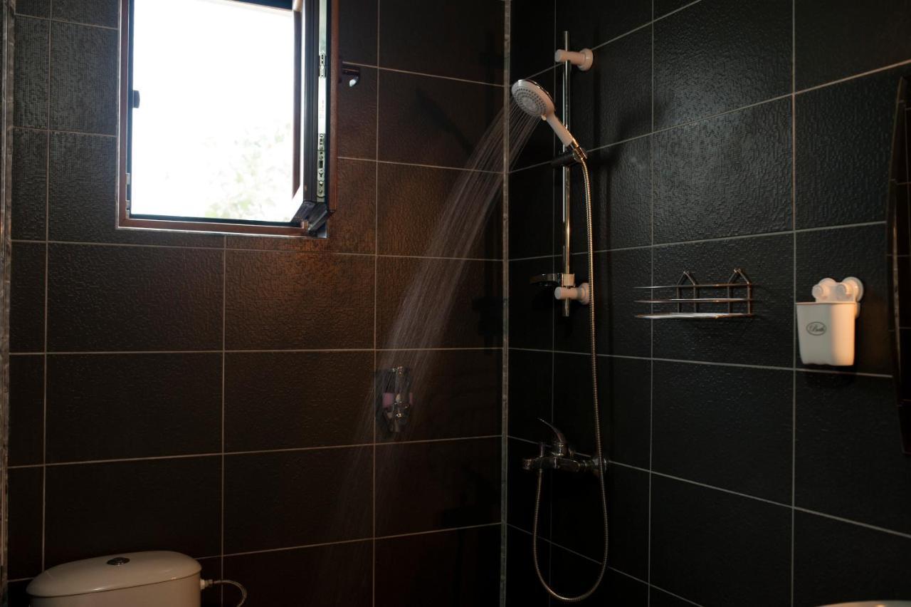 Alfa Guest Rooms With Parking Varna Ngoại thất bức ảnh