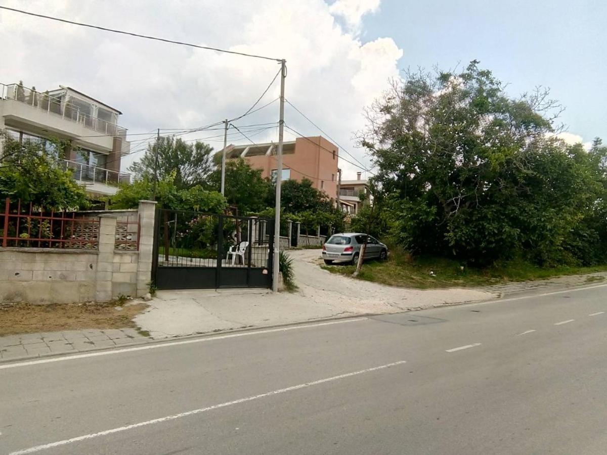 Alfa Guest Rooms With Parking Varna Ngoại thất bức ảnh