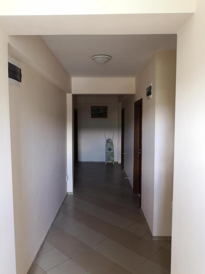 Alfa Guest Rooms With Parking Varna Ngoại thất bức ảnh