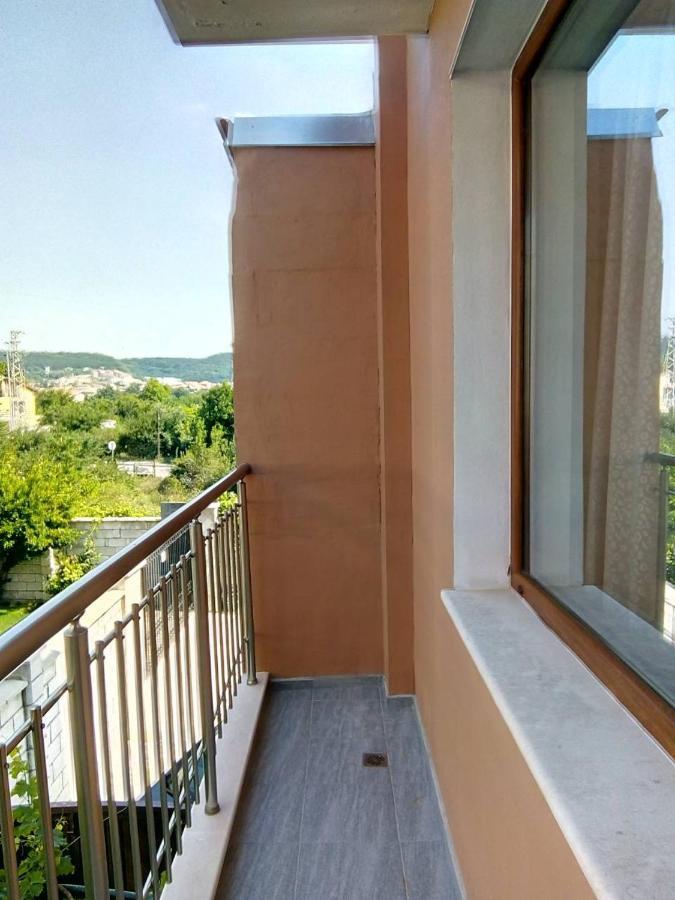 Alfa Guest Rooms With Parking Varna Ngoại thất bức ảnh